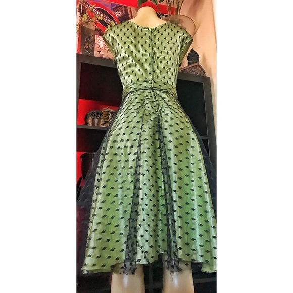 SOLD-Stop Staring 1950’s Style Retro Green Dress - Picture 4 of 8